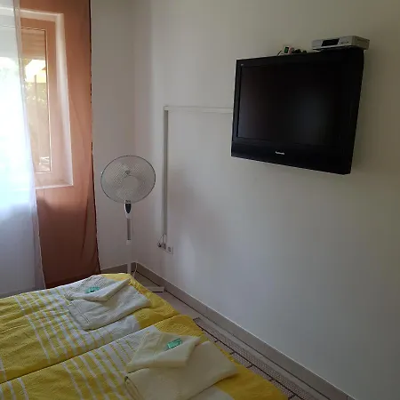 Jeli شقة ستاريغغاد باكلينتسا
